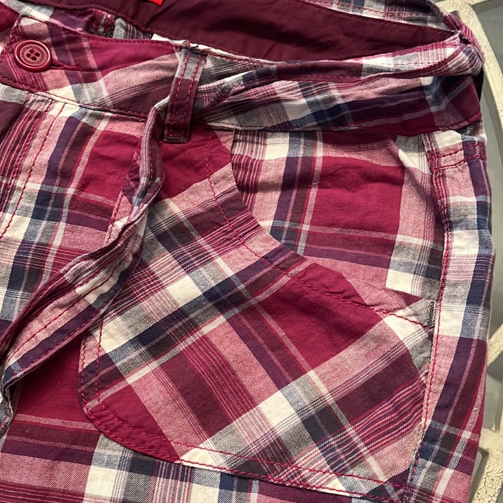 WOMEN’S PLAID SHORTS - Picture 3 of 7